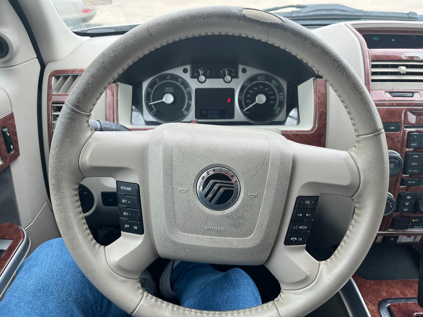 2009 SILVER /gray Mercury Mariner V6 2WD (4M2CU81G49K) with an 3.0L V6 engine, 6-Speed Automatic transmission, located at 14700 Tomball Parkway 249, Houston, TX, 77086, (281) 444-2200, 29.928619, -95.504074 - Photo#16